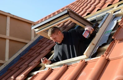 Pose de fenêtres de toit Velux à Pruines